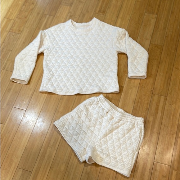 Cozy Cream Quilted Lounge Set - Picture 1 of 12